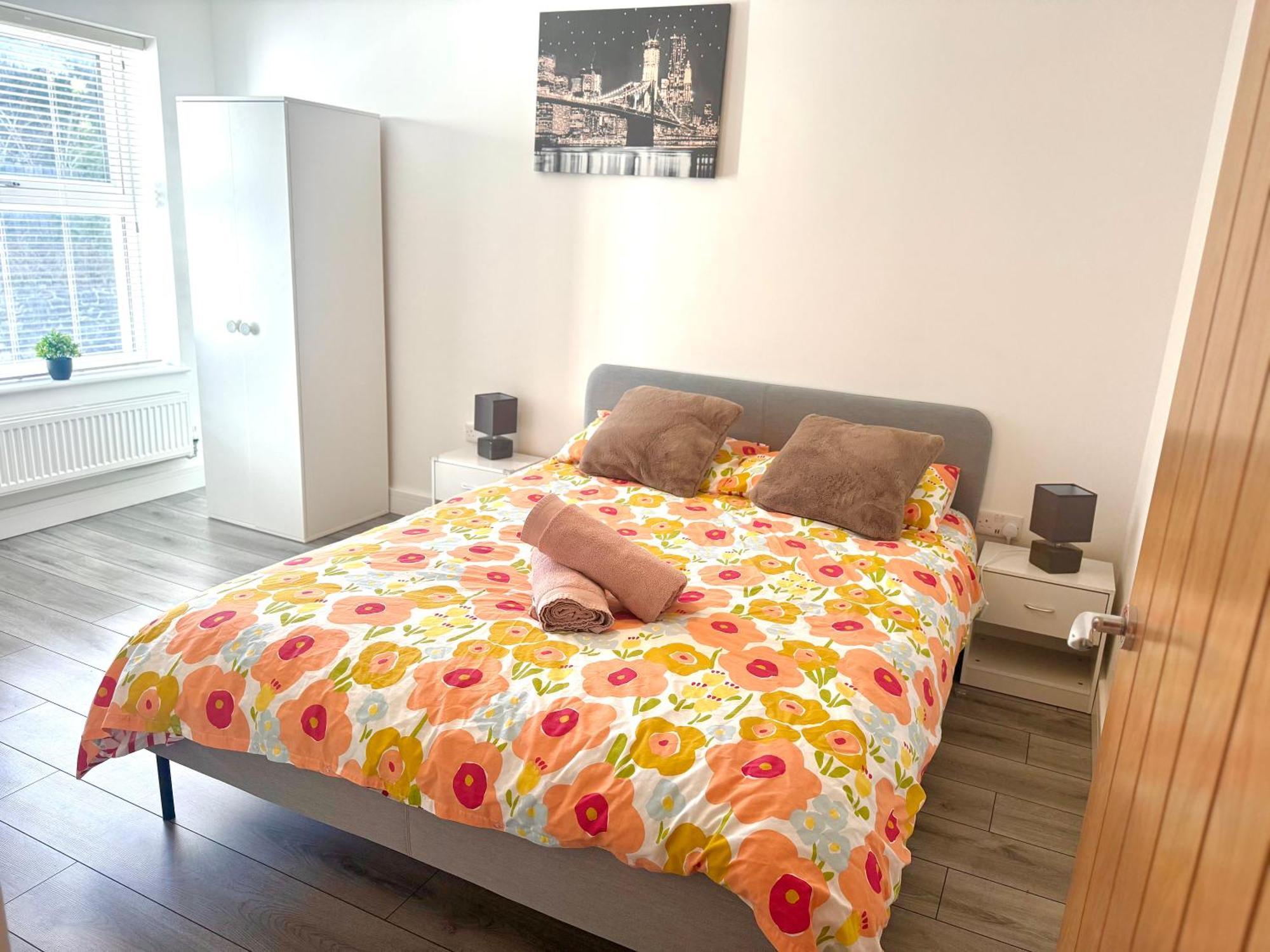 Lovely New 2 Bedroom Condo With Stunning Seaviews Penmaenmawr ภายนอก รูปภาพ