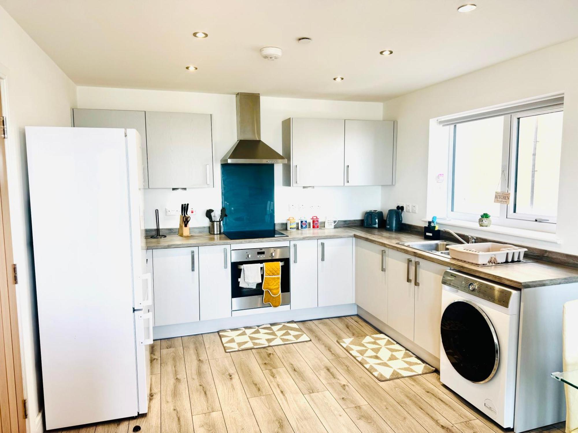Lovely New 2 Bedroom Condo With Stunning Seaviews Penmaenmawr ภายนอก รูปภาพ